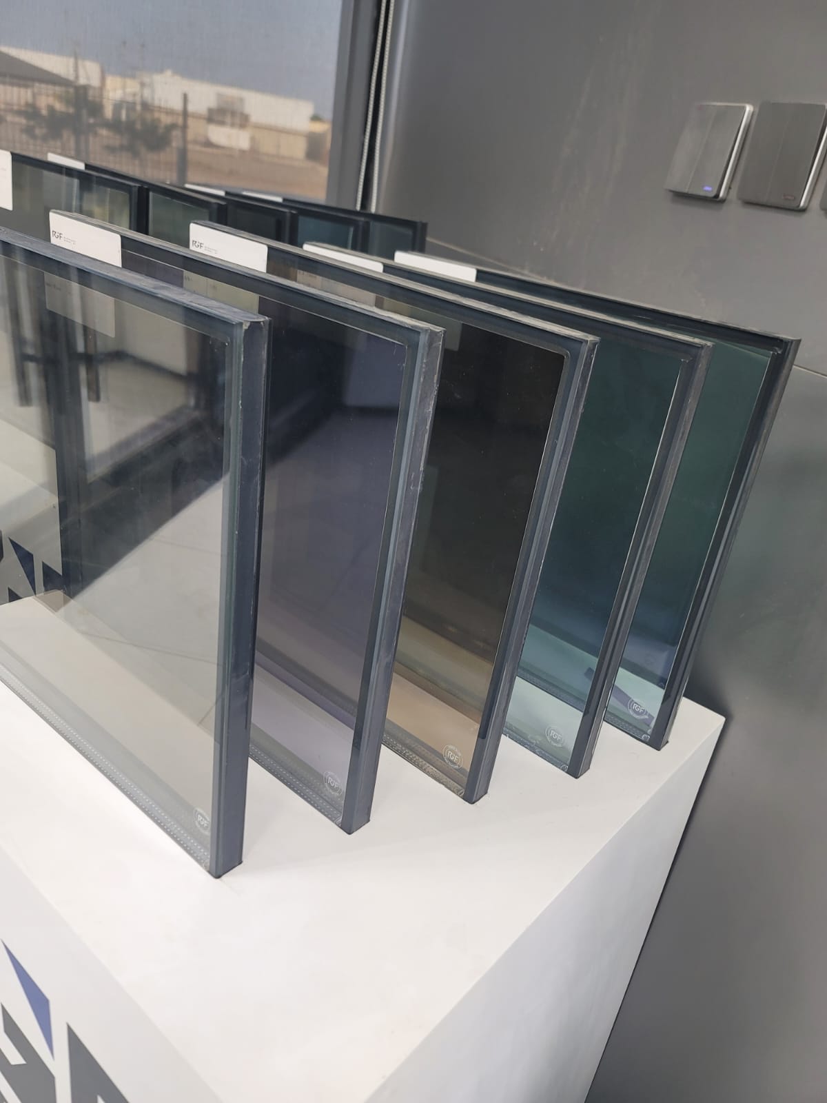 من أعمالنا في تركيب حواجز زجاج البلكونات - صورة 6